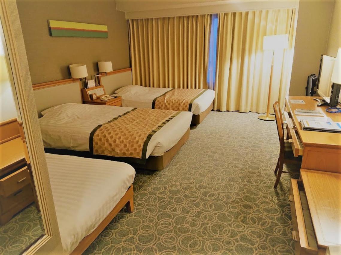 Jr Hotel Clement Токусима Экстерьер фото