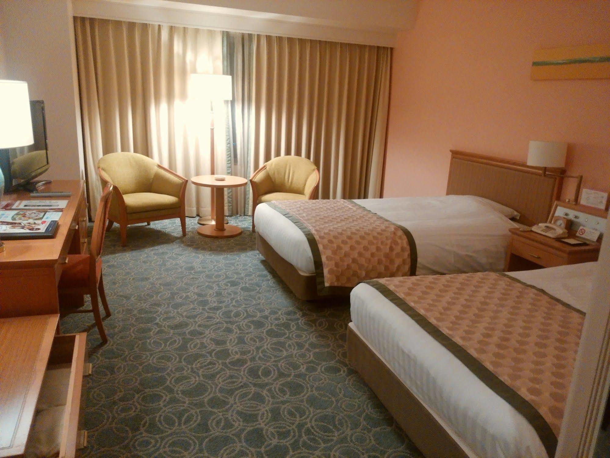 Jr Hotel Clement Токусима Экстерьер фото