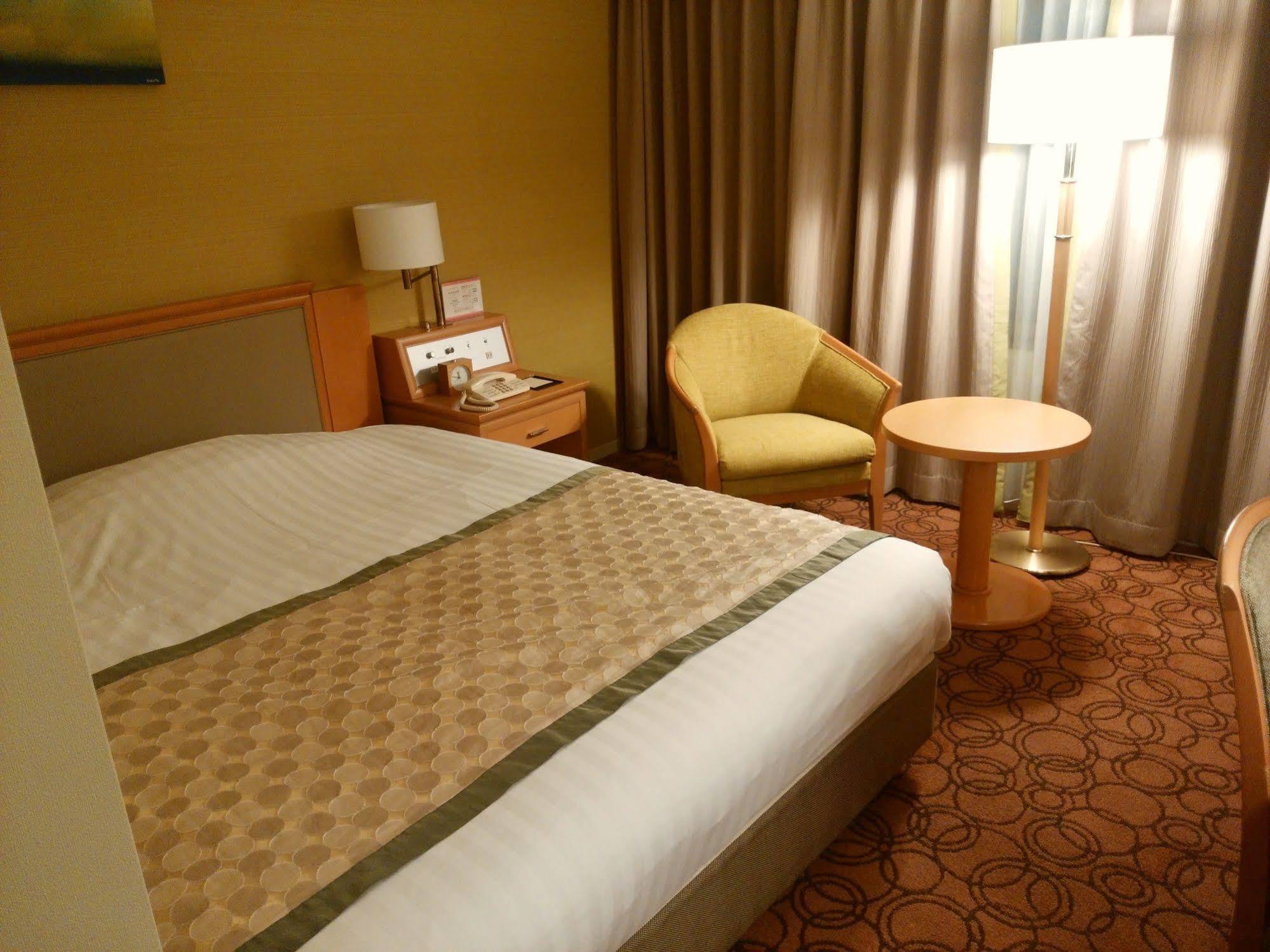 Jr Hotel Clement Токусима Экстерьер фото