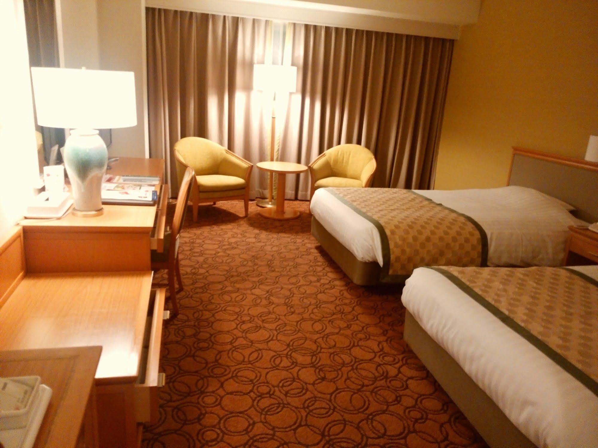 Jr Hotel Clement Токусима Экстерьер фото